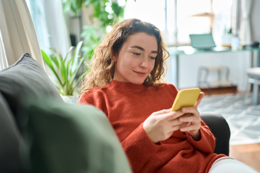 5 Ways a Custom Mobile App Can Keep Customers Engaged & Coming Back